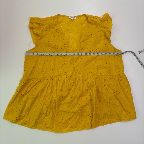 Chic Soul Yellow Peplum Ruffled Eyelet Cap Sleeve Blouse - Picture 2 of 10
